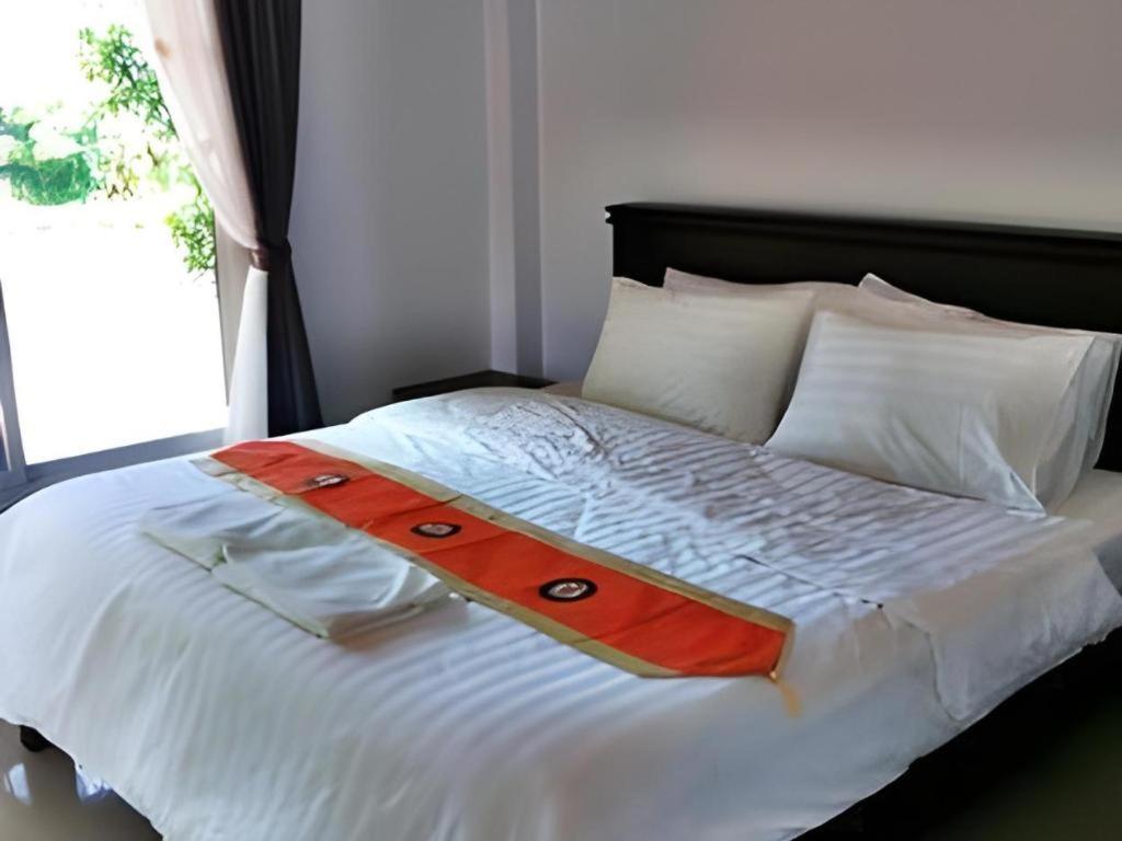Rommai Rimnaam Resort Ранонг Екстериор снимка